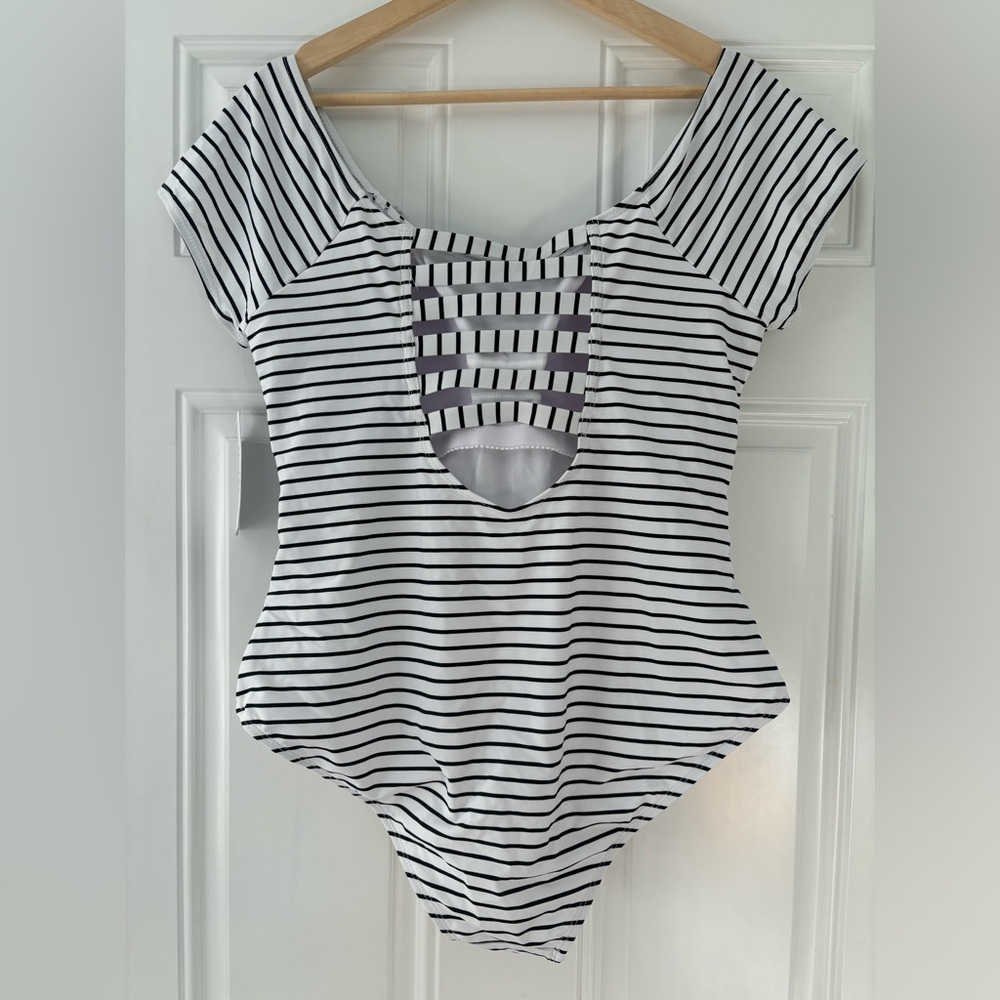 NWT MEET CURVE Black and White Stripes One Piece Swimsuit Size XL - Picture 5 of 8